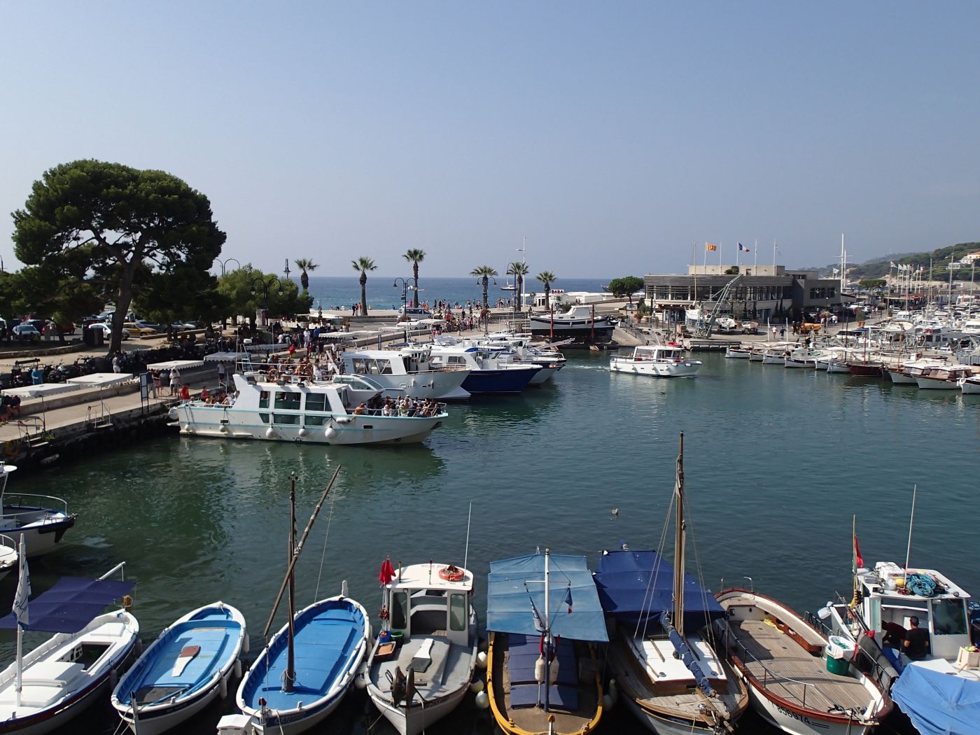 Promenades en mer depuis le port de Cassis