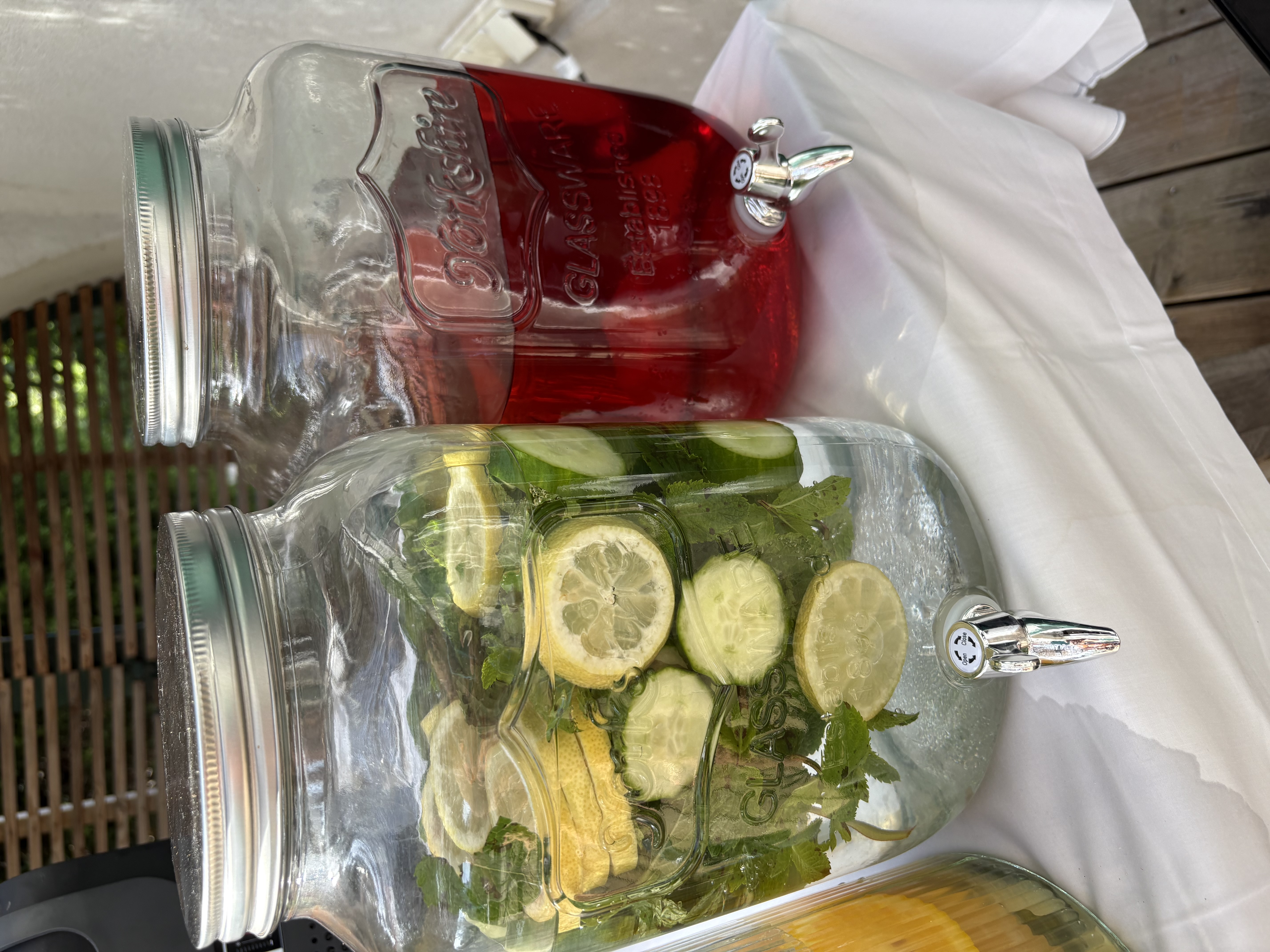 Organisation d'un stage Breathwork respiration consciente & Yoga avec Rachel & Marie-Pierre dans nos villas à Cassis