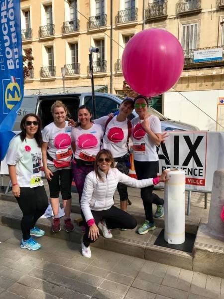 VillaVos Cassis soutient l'association Le Point Rose