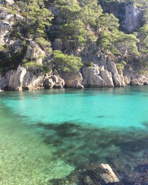 Plages, bord de mer, Cap Canaille, Calanques à Cassis pour flâner