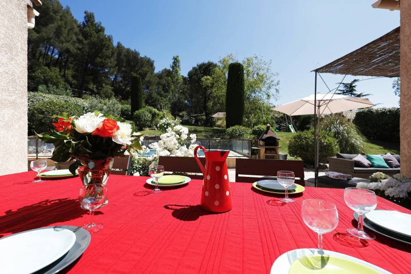 Pour découvrir l'oenotourisme lors de vos vacances en famille ou entres amis en Provence