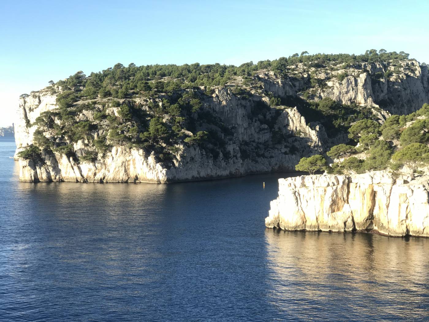 Visiter les calanques du Parc National des Calanques de façons originales, conviviales et ludiques